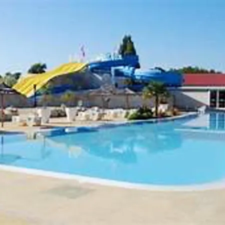 Propriete De 3 Chambres A Avec Piscine Partagee Jardin Clos Et Wifi A 2 Km De La Plage Casa de Férias *