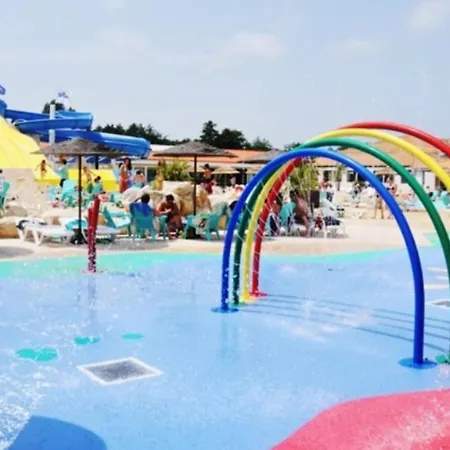Propriete De 3 Chambres A Avec Piscine Partagee Jardin Clos Et Wifi A 2 Km De La Plage Casa de Férias Les Mathes